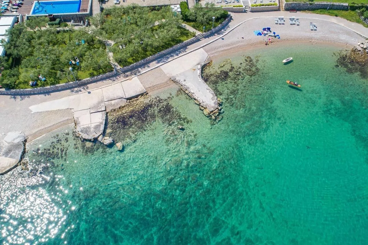 Apartment Malin Quattro With Private Jacuzzi Vantacici Croatie