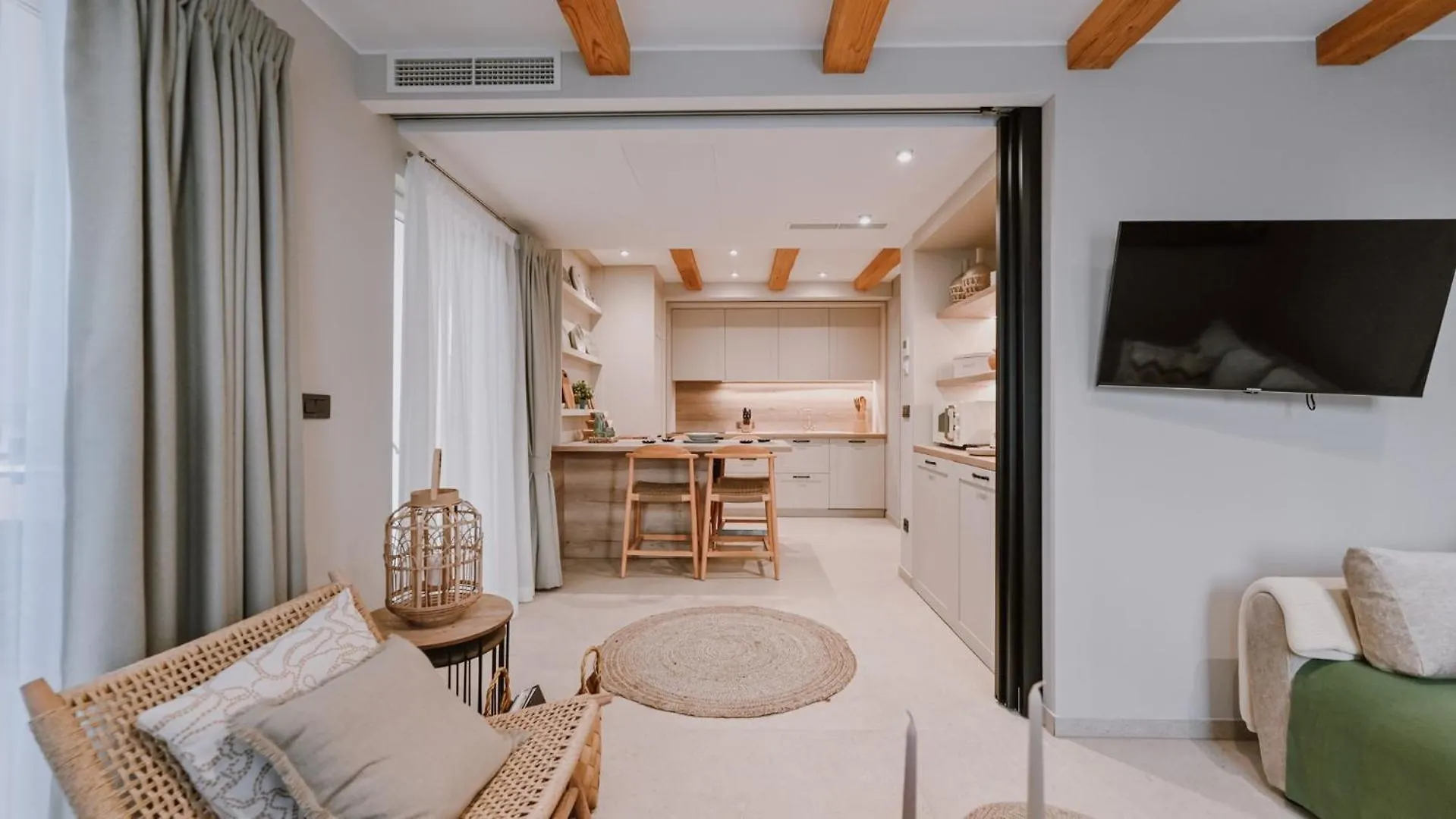 Apartment Malin Quattro With Private Jacuzzi 万塔西西 0*,  克罗地亚