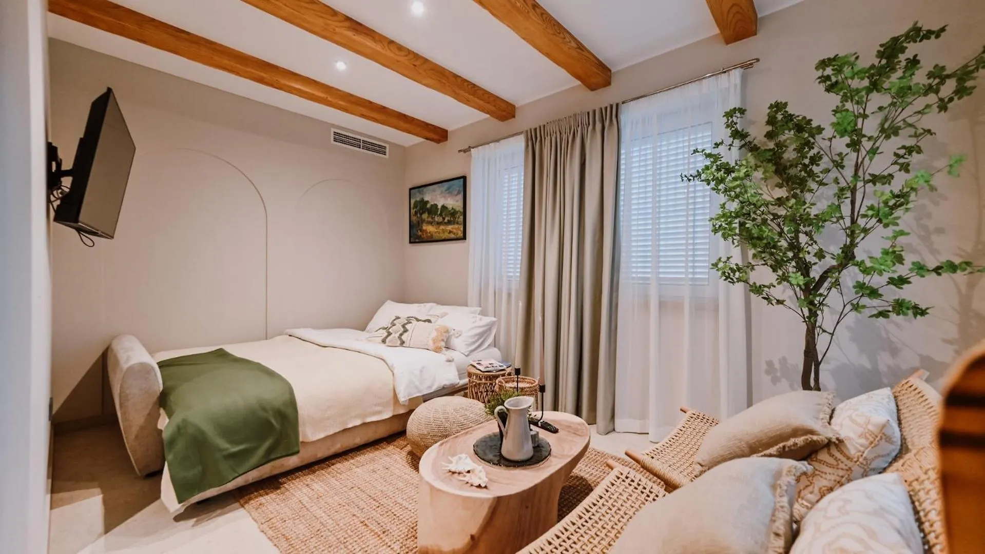 Apartment Malin Quattro With Private Jacuzzi 万塔西西