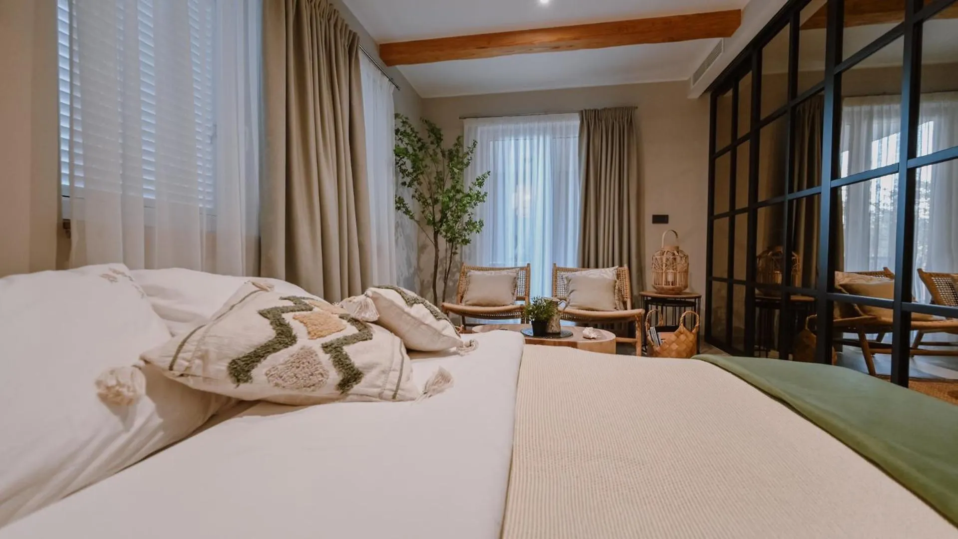 Apartment Malin Quattro With Private Jacuzzi 万塔西西